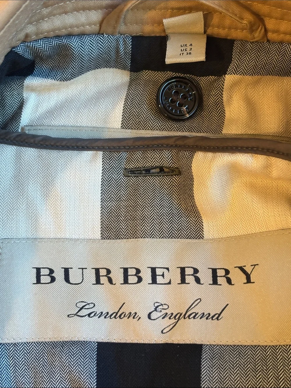 Burberry Tan Double-Breasted Trench Coat with Detachable Hood - Picture 5 of 13